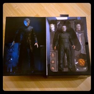 Halloween II Ultimate Michael Myers Collectable